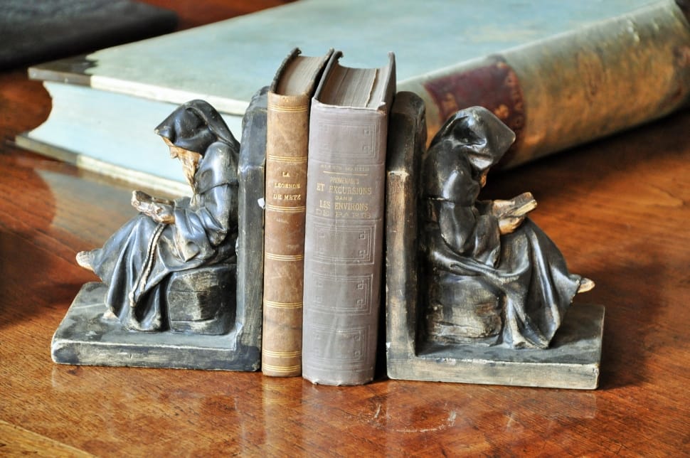Why collect vintage bookends? - Bear and Raven Antiques
