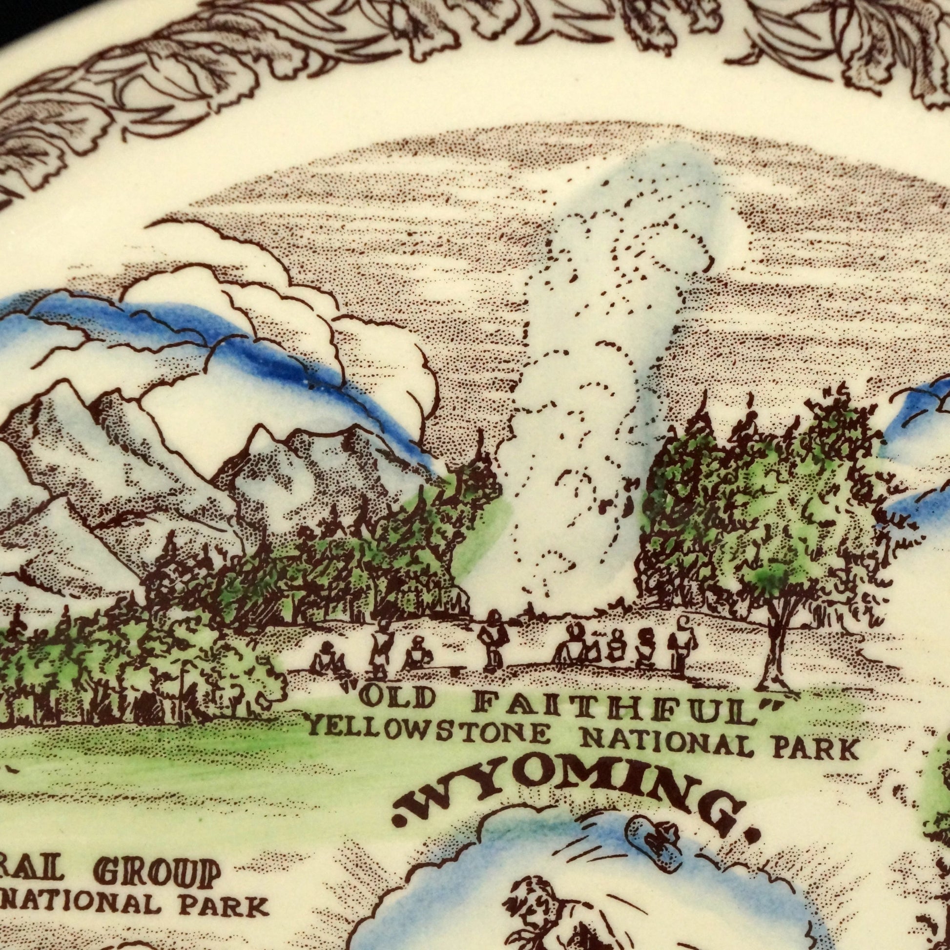 Vernon Kilns Wyoming Souvenir Plate Circa 1950 - Bear and Raven Antiques