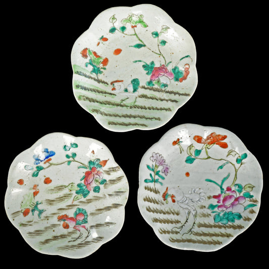 Chinese Canton Polychrome Rooster Plates Circa 1900 – Set of 3 - Bear and Raven Antiques