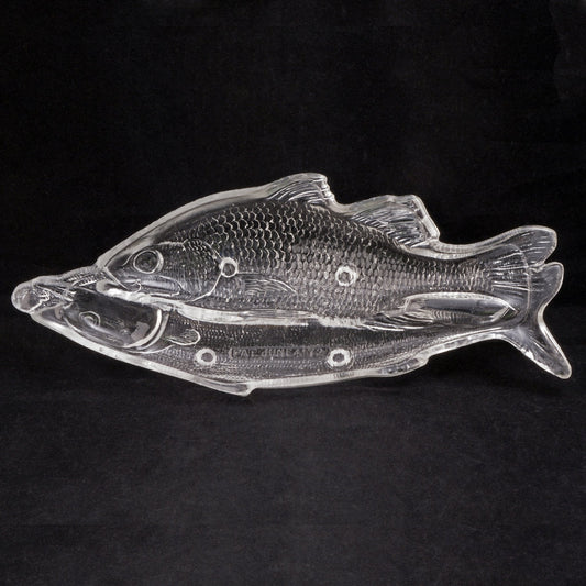 Early American Pressed Glass (EAPG) Atterbury Clear Two Fish Plate – 1872 - Bear and Raven Antiques