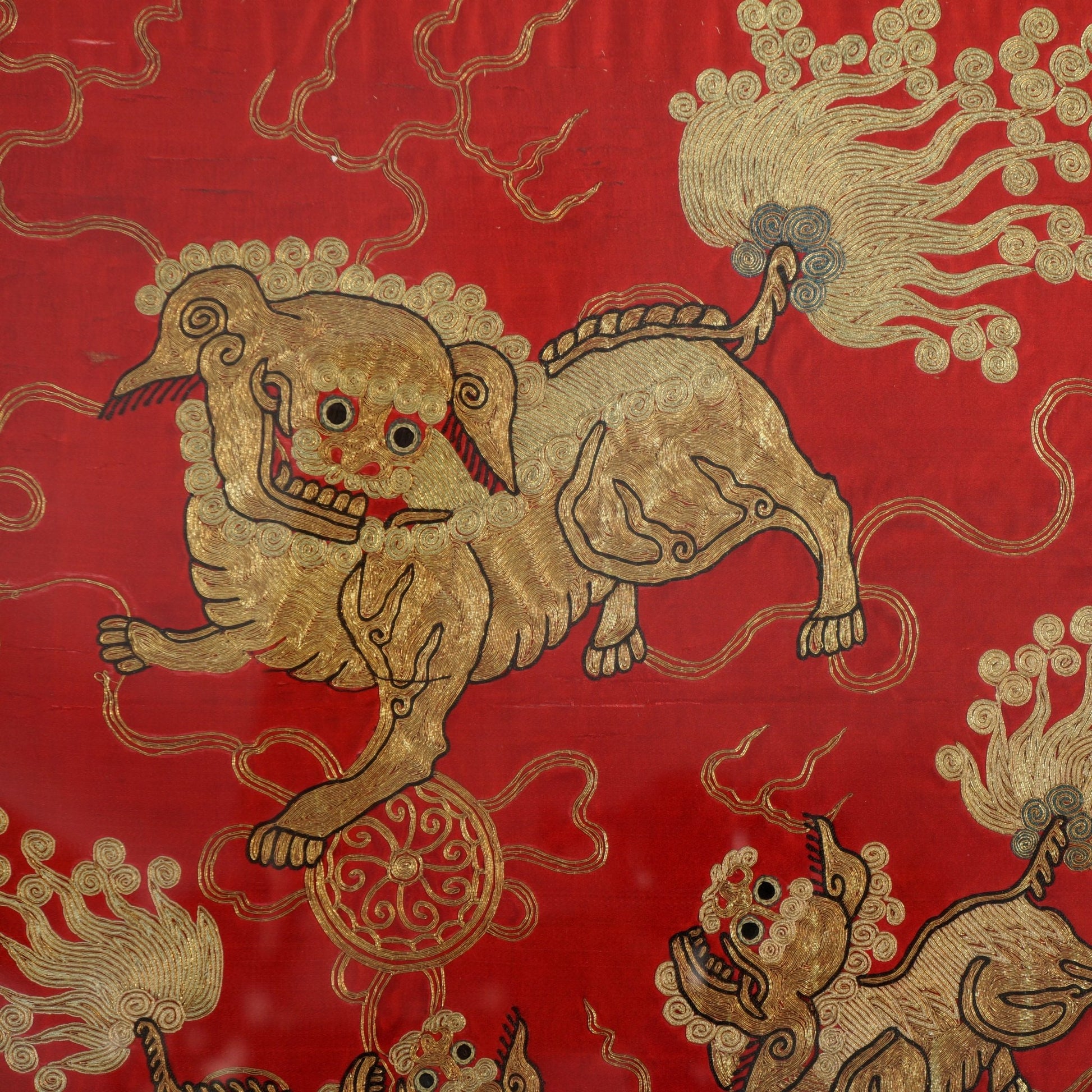 Framed Chinese Embroidery Foo Lions Late Qing/Republic - Bear and Raven Antiques