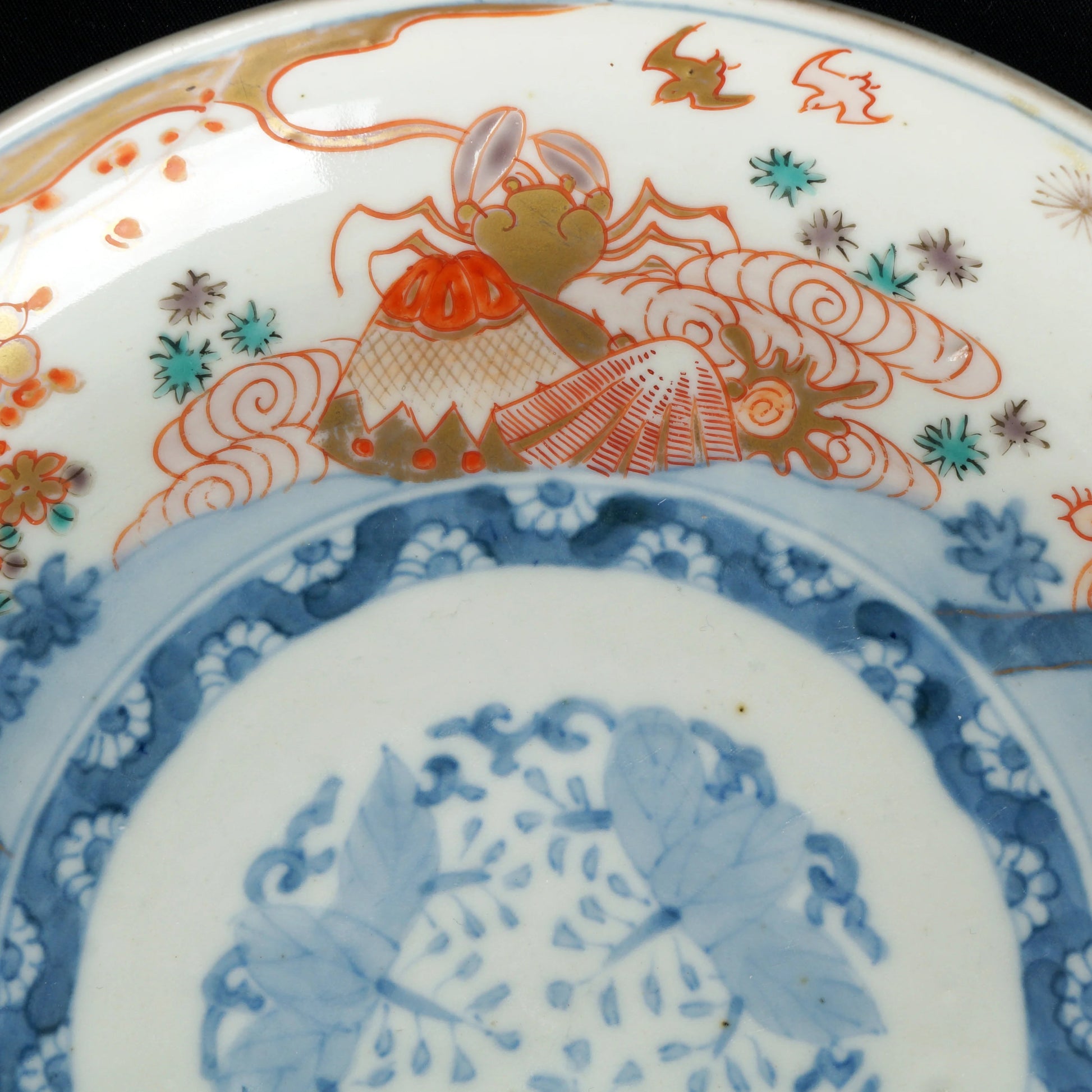 Japanese Imari Plate with Sea Animals 19th Century - Bear and Raven Antiques