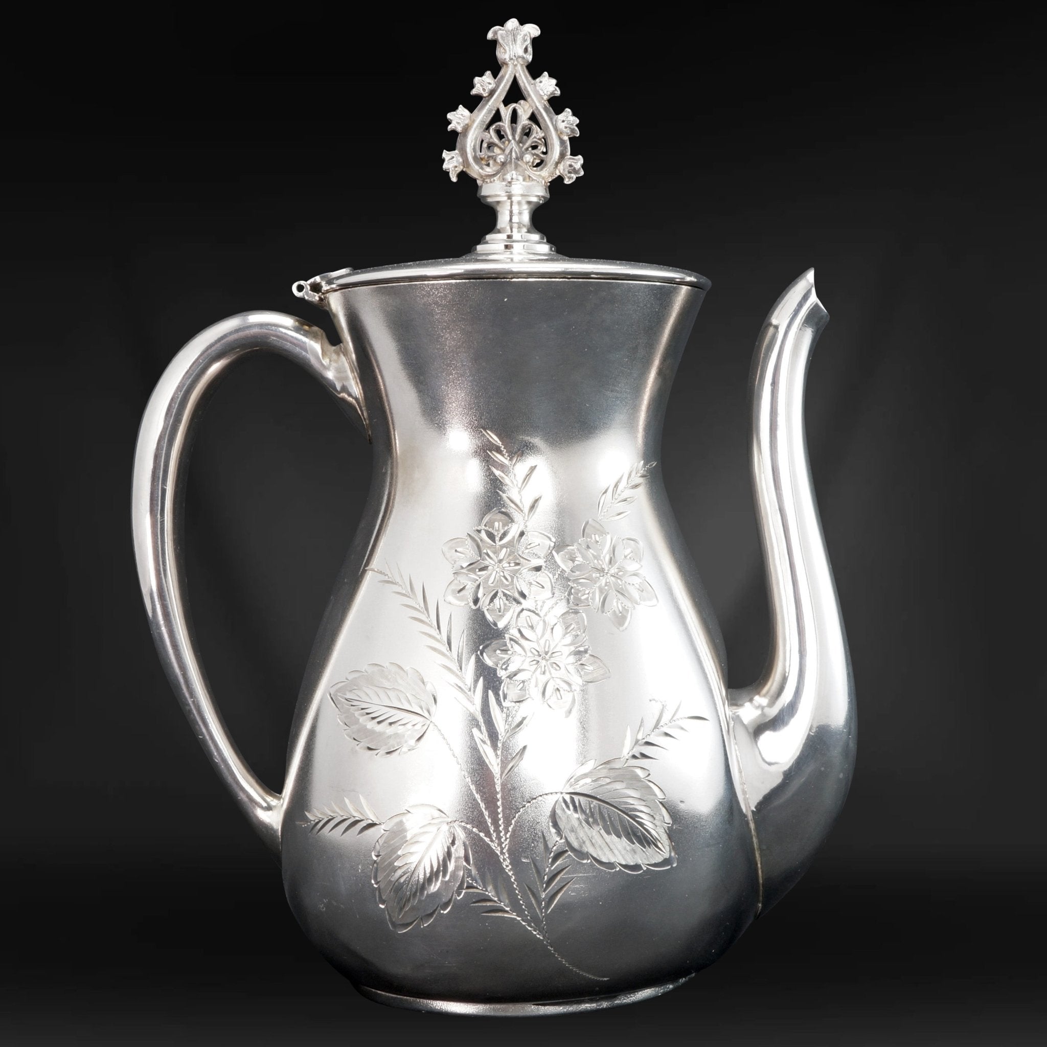 http://bearandraven.com/cdn/shop/products/victorian-meriden-silver-plate-teapot-late-19th-century-507743.jpg?v=1671332171