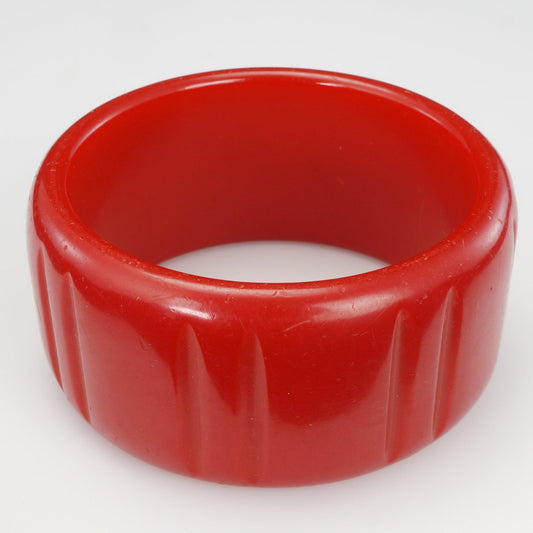 Vintage Bakelite Cherry Red Carved Wide Bangle 1940’s - Bear and Raven Antiques
