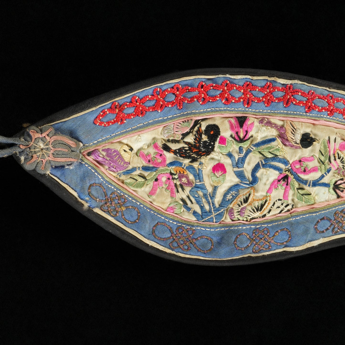 Chinese Embroidered Collar Late Qing/Republic - Bear and Raven Antiques