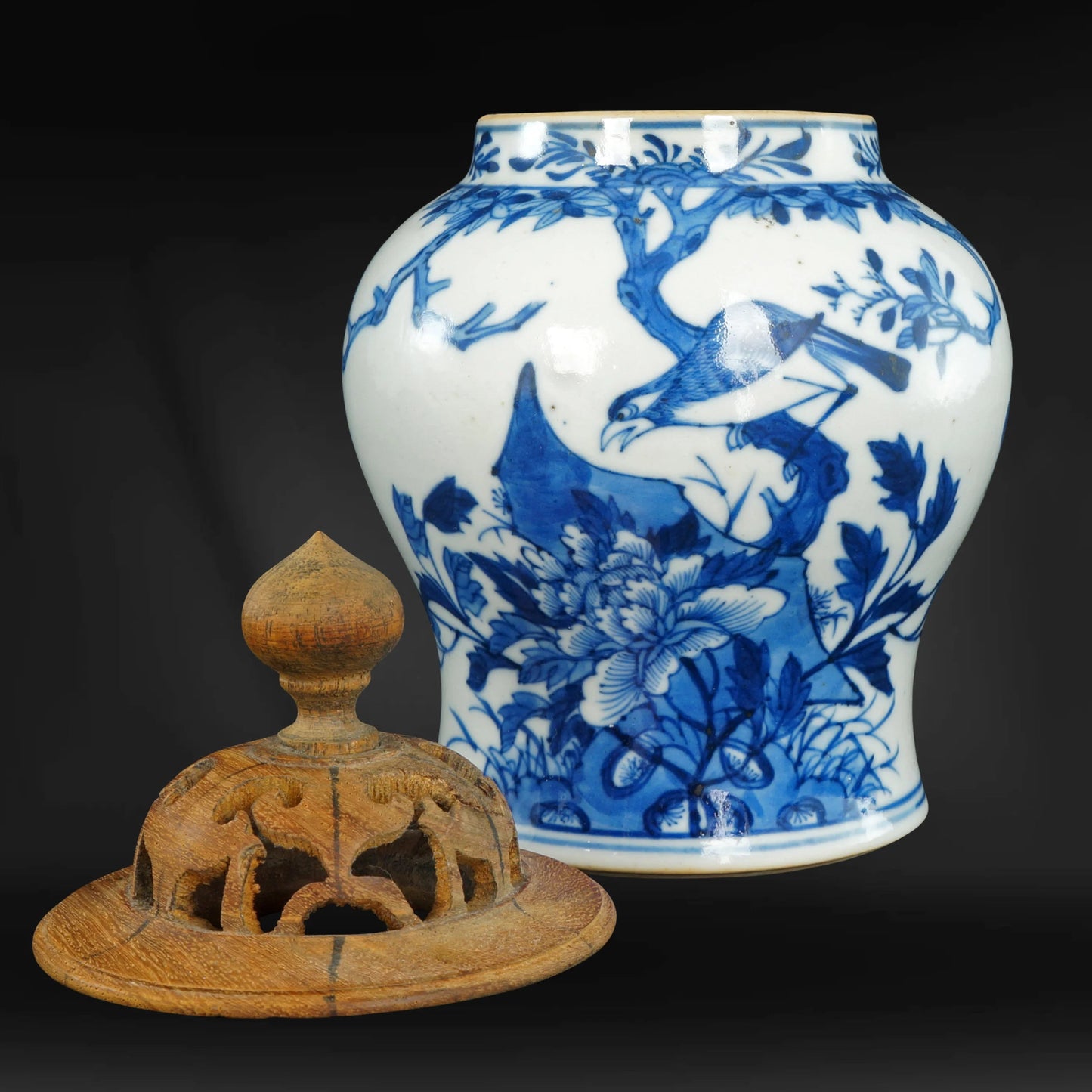 Chinese Ginger Jar Bird Motif 19th Century - Bear and Raven Antiques