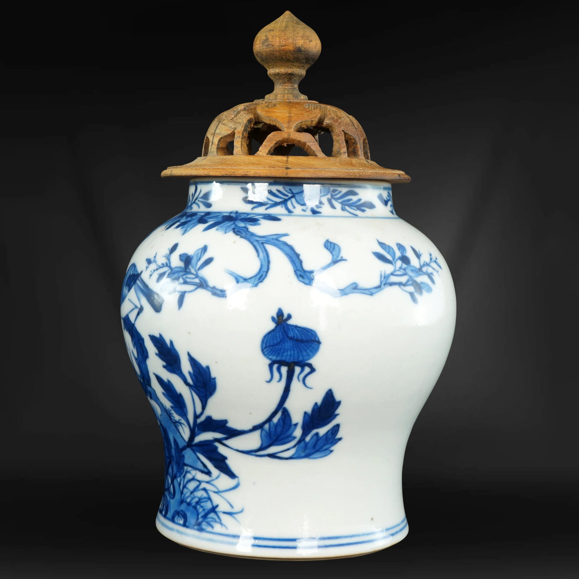 Chinese Ginger Jar Bird Motif 19th Century - Bear and Raven Antiques