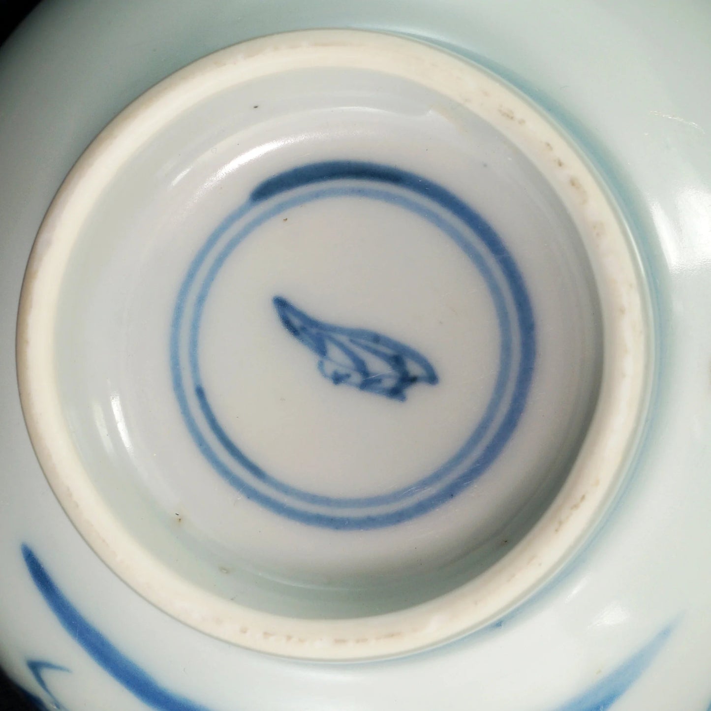 Chinese Kangxi Teacup Artemisia Mark 1622 - 1722 - Bear and Raven Antiques