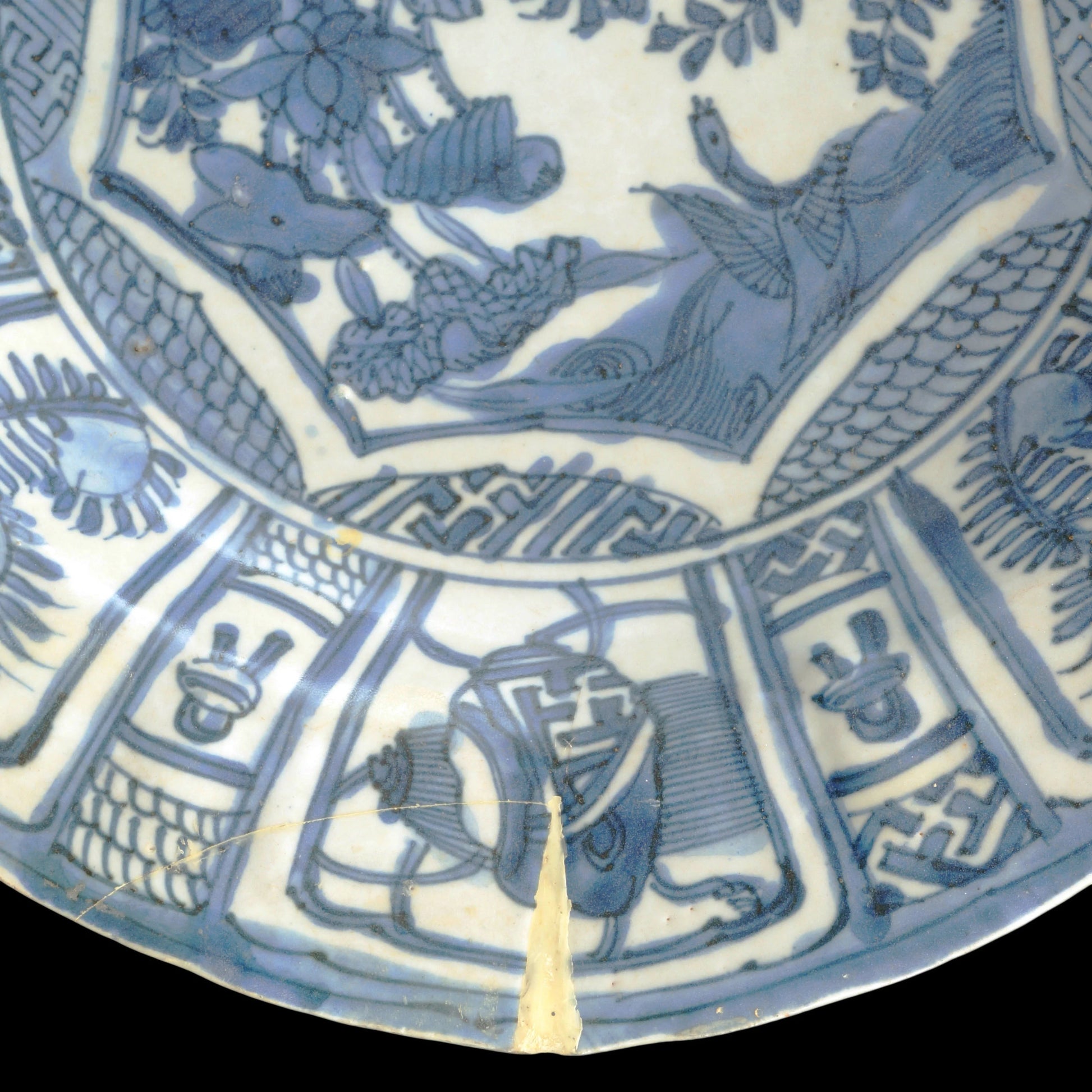 Chinese Ming Wanli Kraak Charger 16th Century - Bear and Raven Antiques