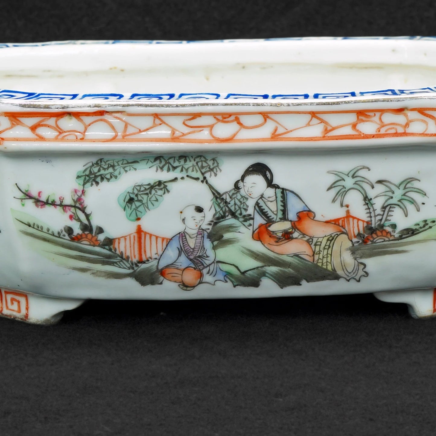 Chinese Polychrome Bulb Pot Jiaqing Reign Mark Late Qing/Republic - Bear and Raven Antiques