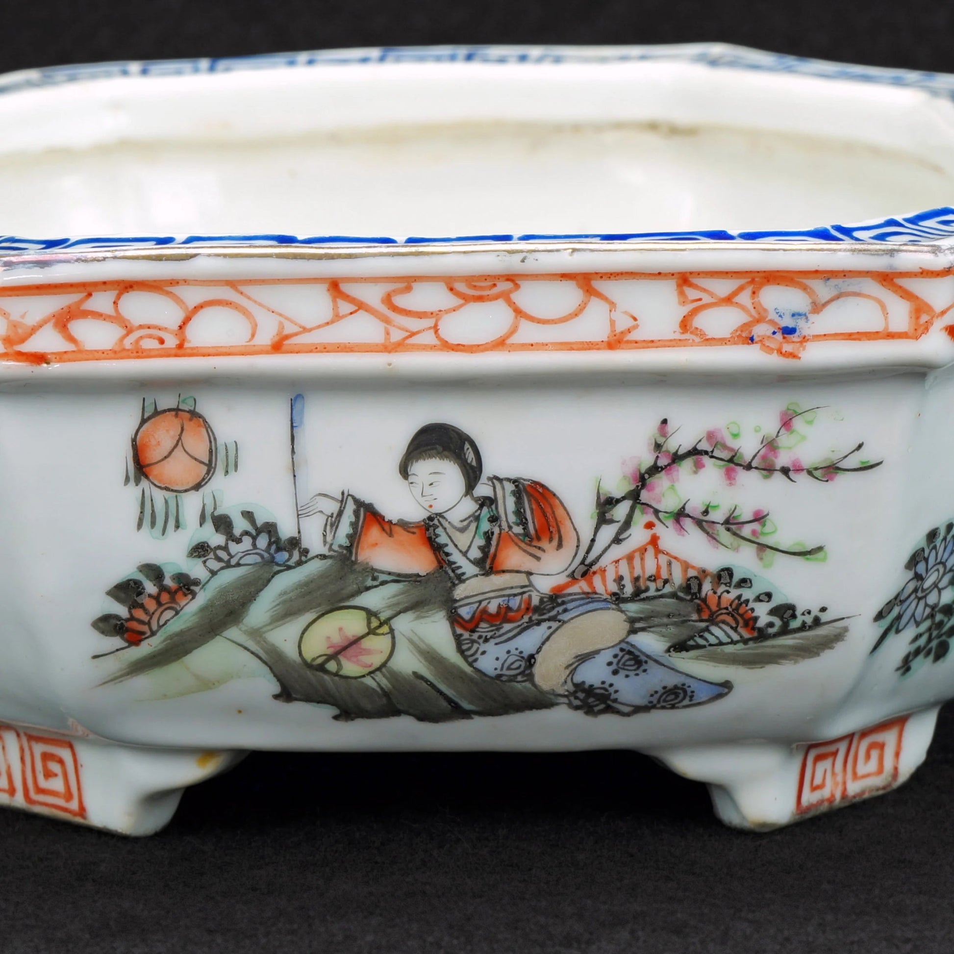 Chinese Polychrome Bulb Pot Jiaqing Reign Mark Late Qing/Republic - Bear and Raven Antiques