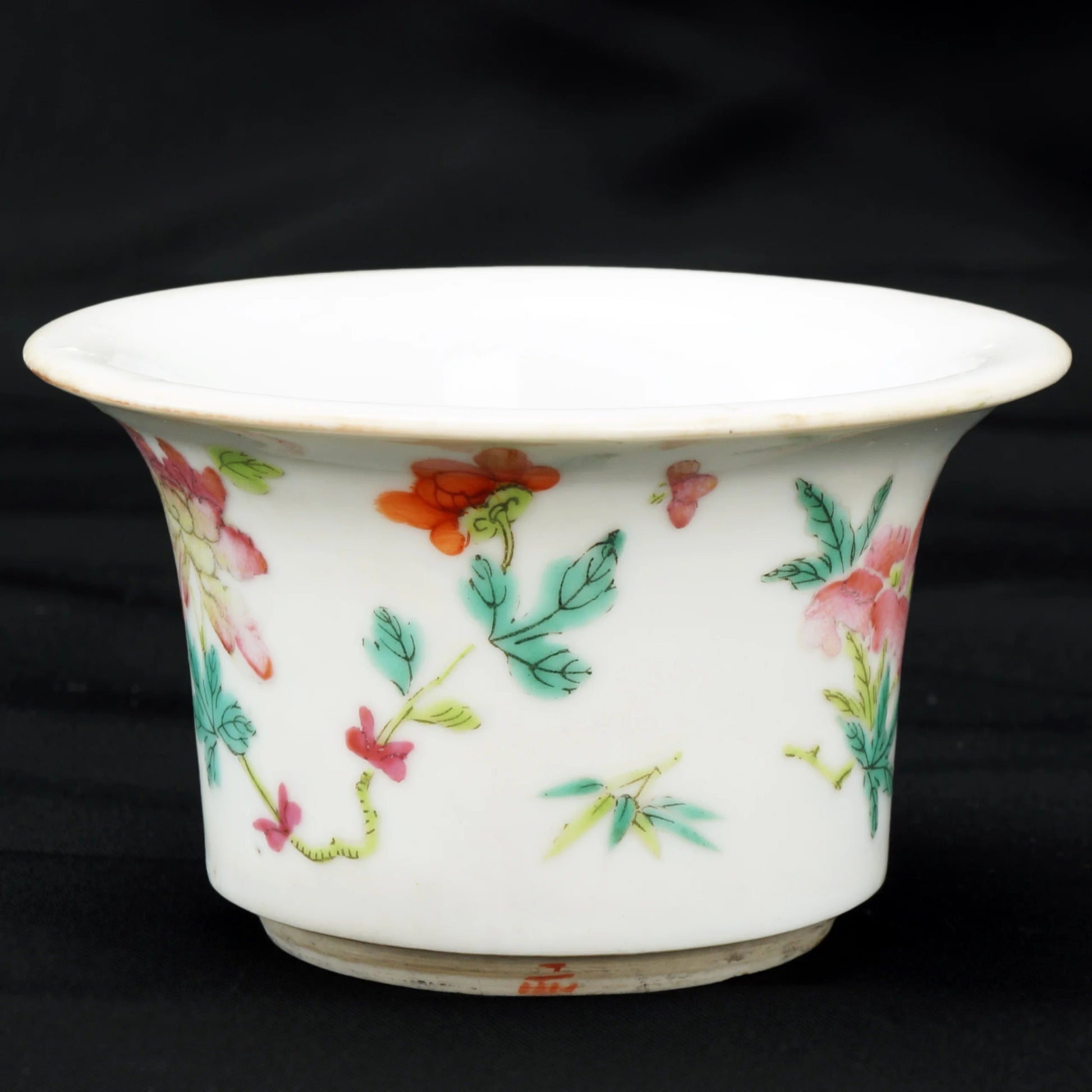 Chinese Polychrome Everted Lip Cup with Cricket Design Late Qing - Bear and Raven Antiques