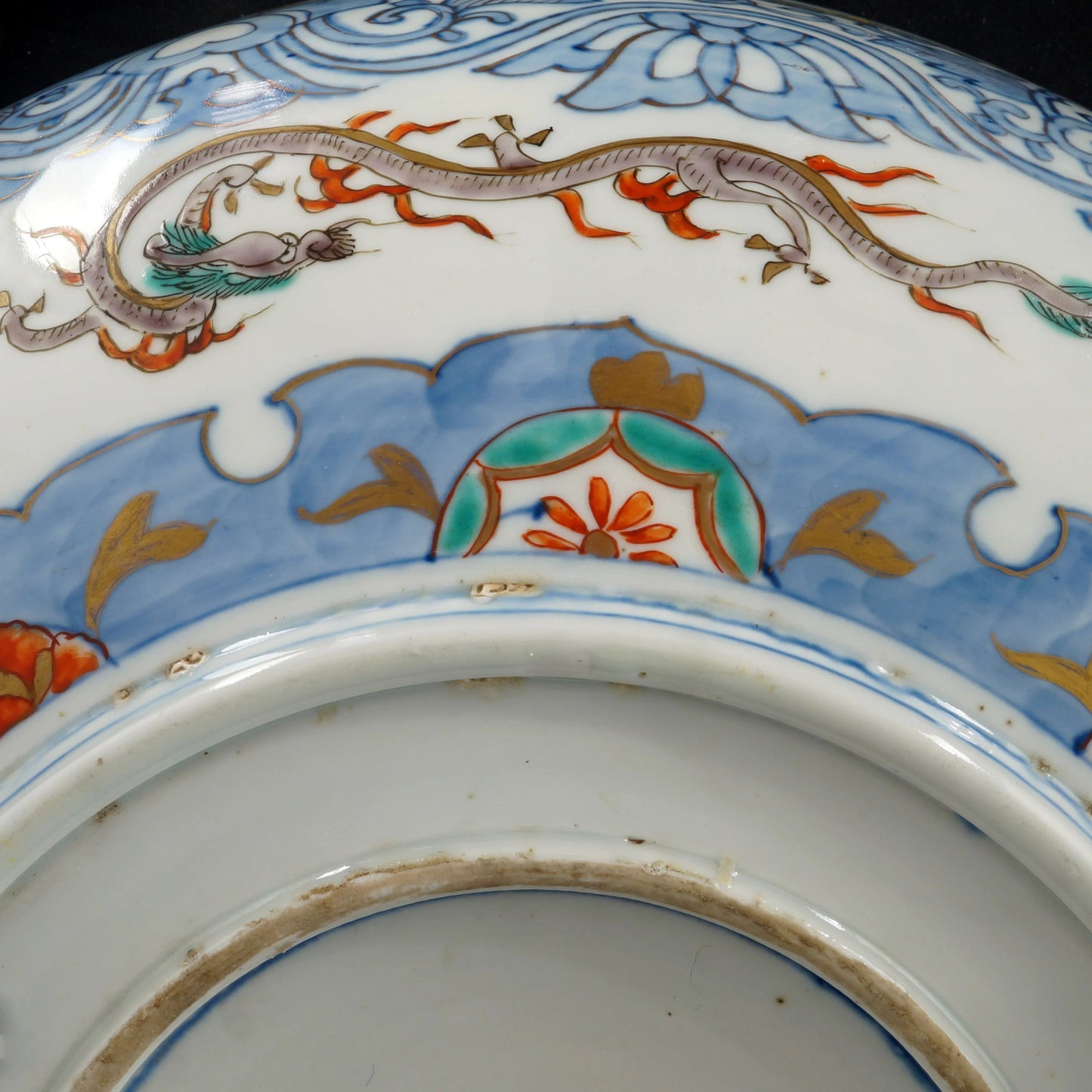 Enormous Imari Japanese Meiji Polychrome Bowl - Bear and Raven Antiques