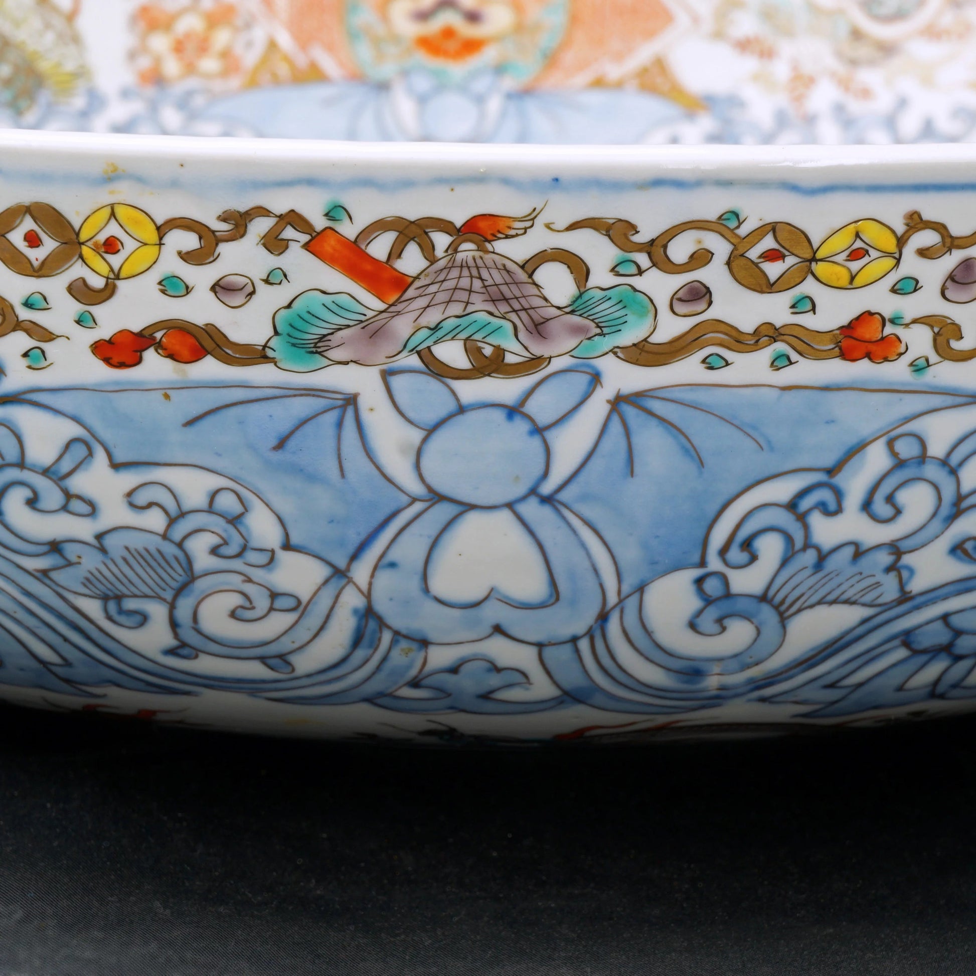 Enormous Imari Japanese Meiji Polychrome Bowl - Bear and Raven Antiques