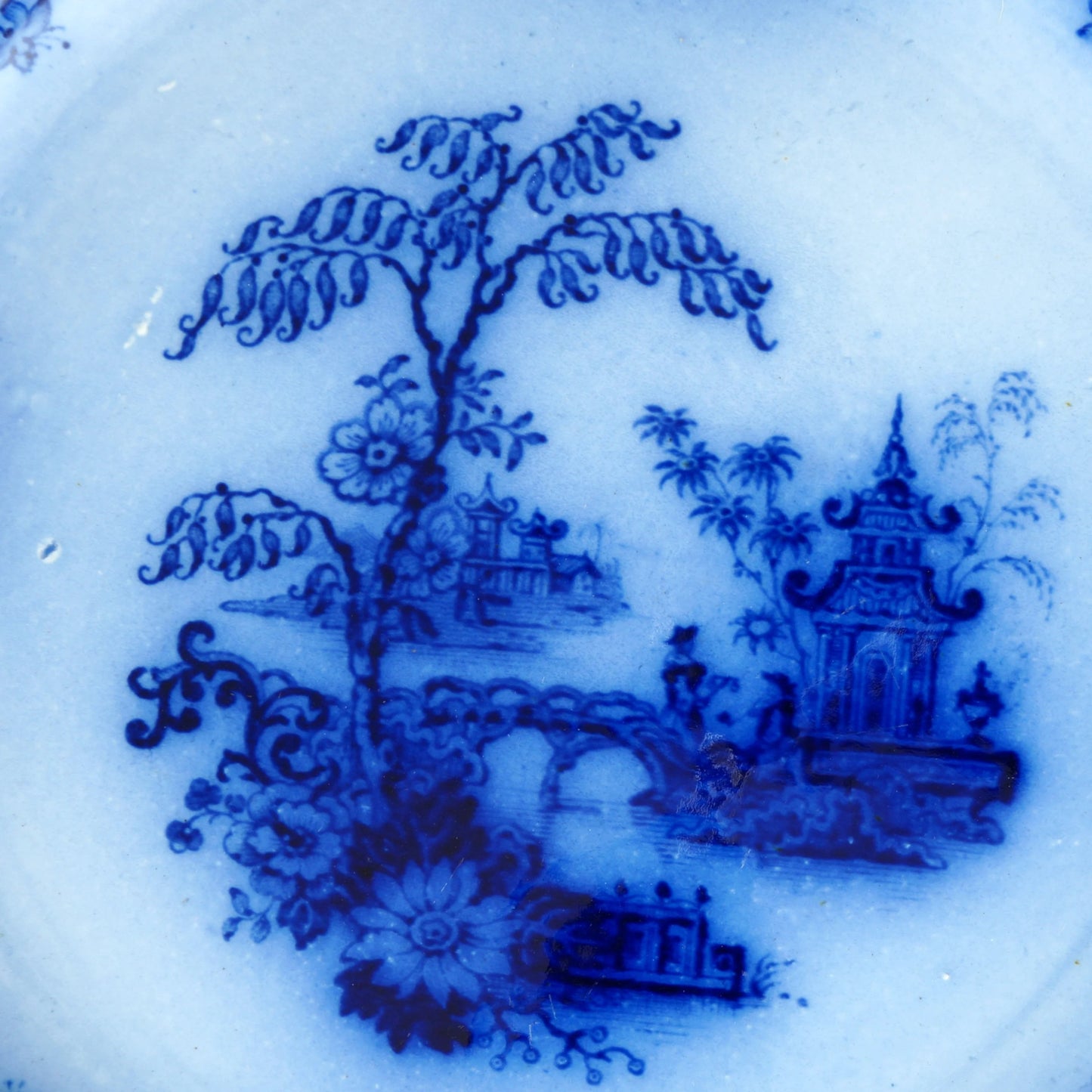 Flow Blue Chinoiserie Luncheon Ironstone Plate Peter Holdcroft Chusan Pattern c 1850 - Bear and Raven Antiques