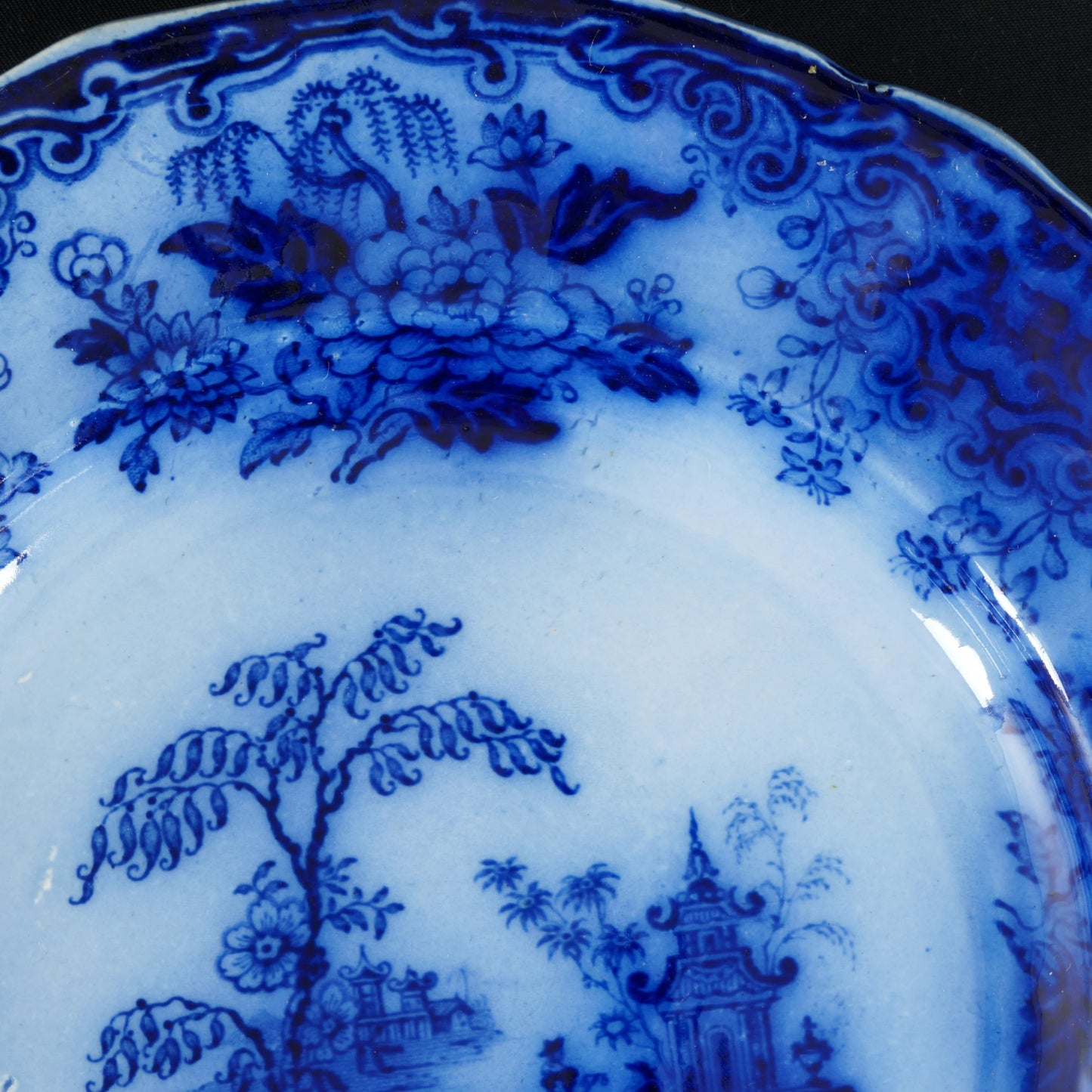 Flow Blue Chinoiserie Luncheon Ironstone Plate Peter Holdcroft Chusan Pattern c 1850 - Bear and Raven Antiques