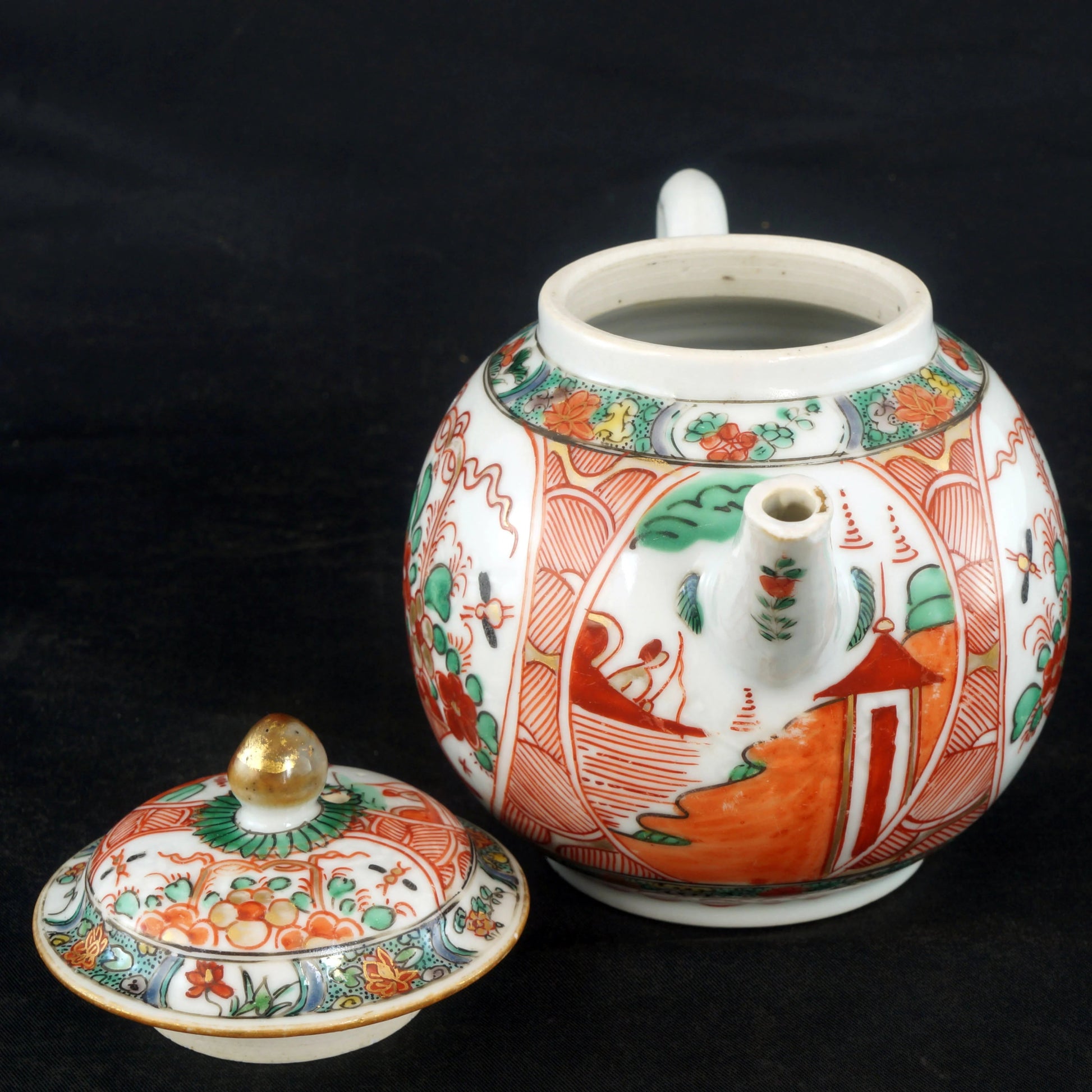 Kangxi/ Yongzheng Chinese Polychrome Teapot 17/18th Century - Bear and Raven Antiques