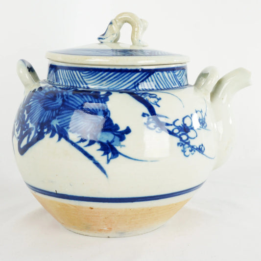 Large Chinese Blue And White Porcelain Floral Tea Pot C. 1900 - Bear and Raven Antiques