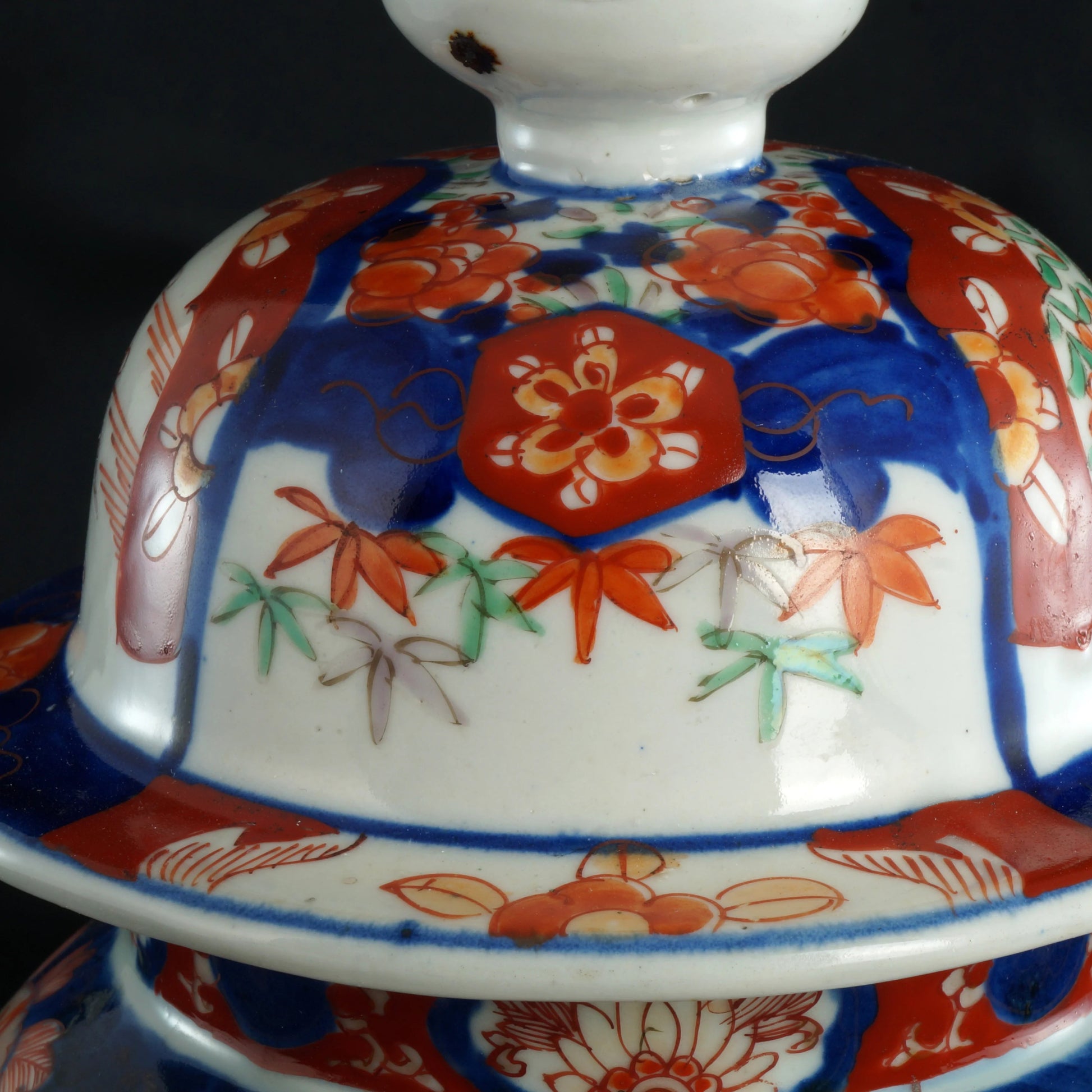 Large Japanese Imari Lidded Porcelain Jar First Half 20th C - Bear and Raven Antiques