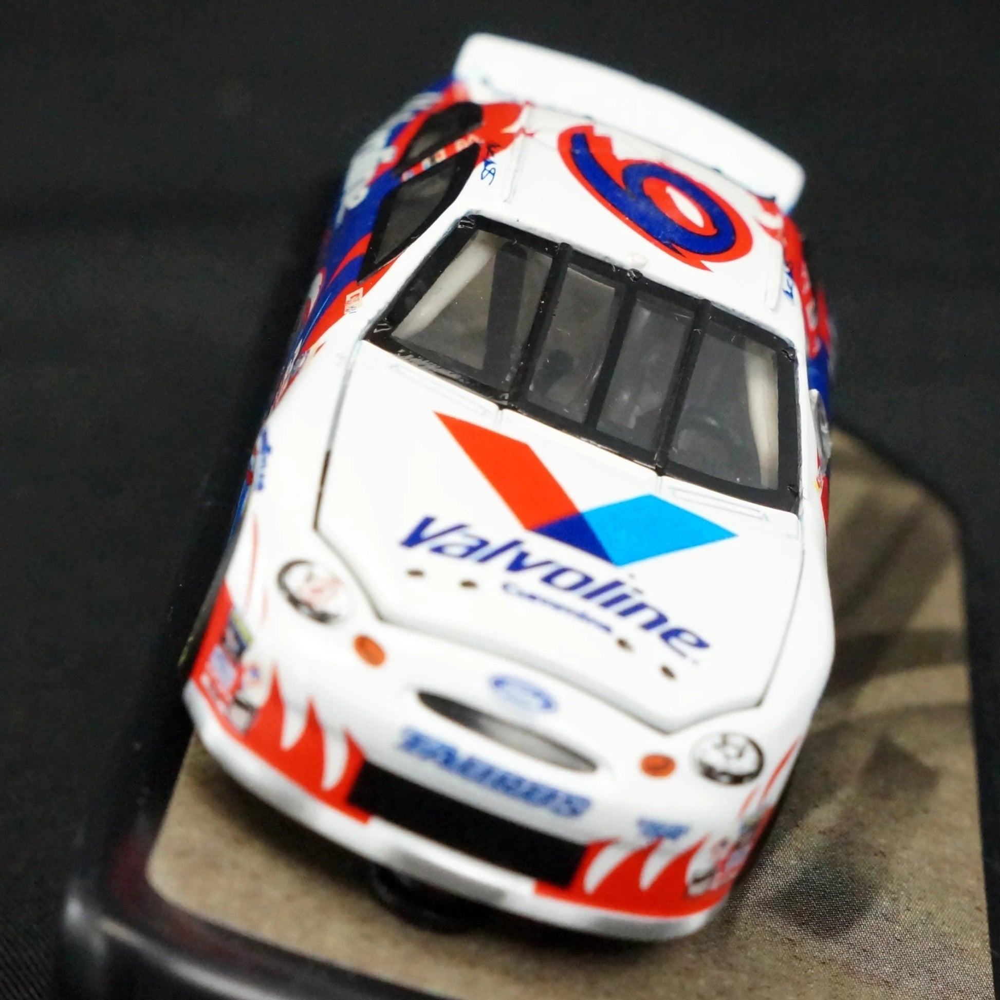 Mattel Hot Wheels Racing Nascar 2000 Edition Car #6 Ford Taurus Mark Martin Valvoline - Bear and Raven Antiques