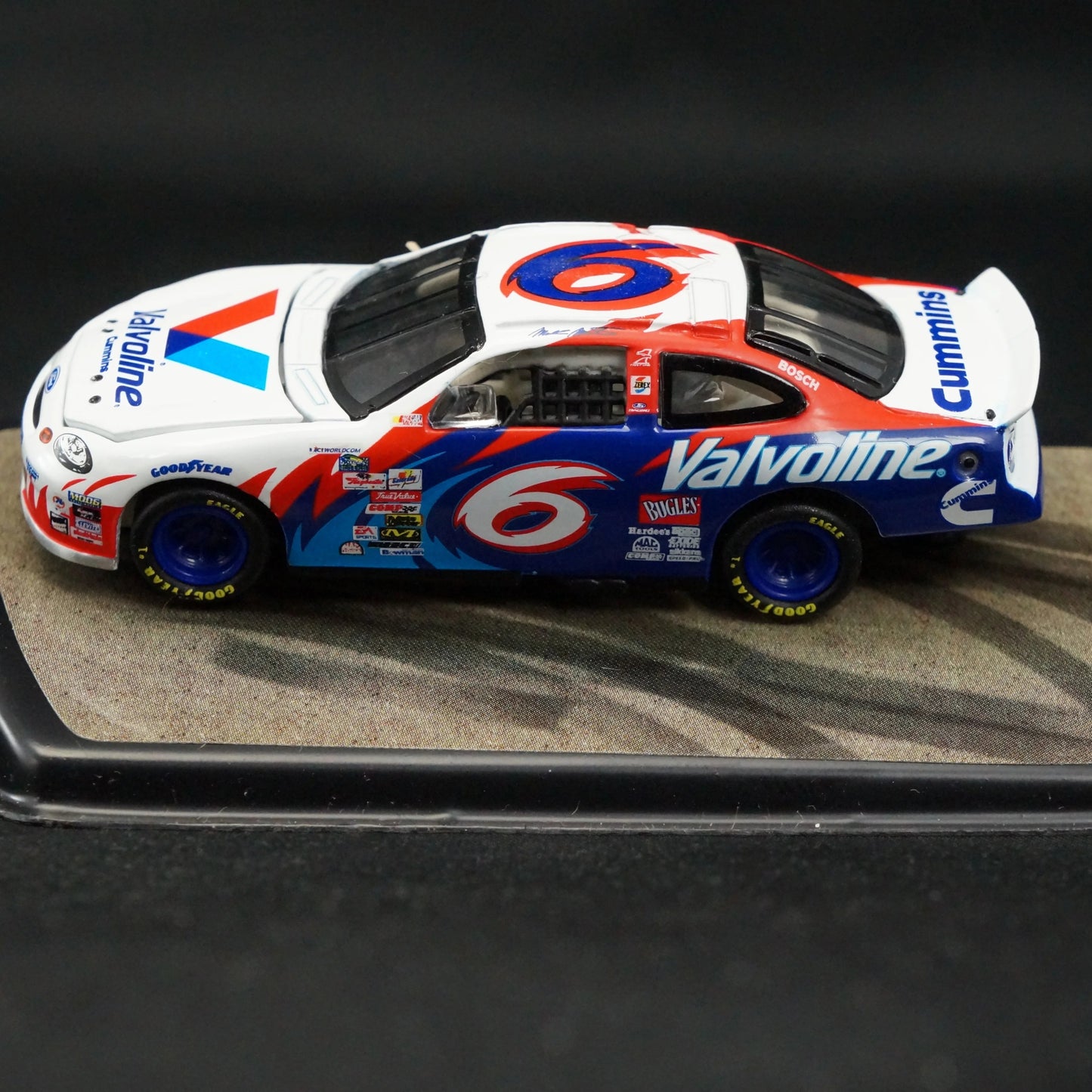 Mattel Hot Wheels Racing Nascar 2000 Edition Car #6 Ford Taurus Mark Martin Valvoline - Bear and Raven Antiques