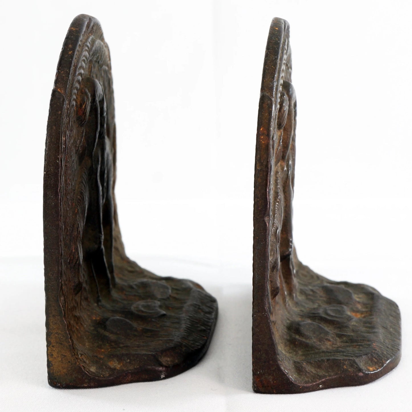 Pair of Cast Iron Last Trail Bookends Circa 1920's - Bear and Raven Antiques