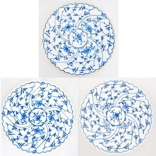 Set of three Antique German Royal Bayreuth Tettau Blue Onion/Strawflower Dinner Plates - Bear and Raven Antiques