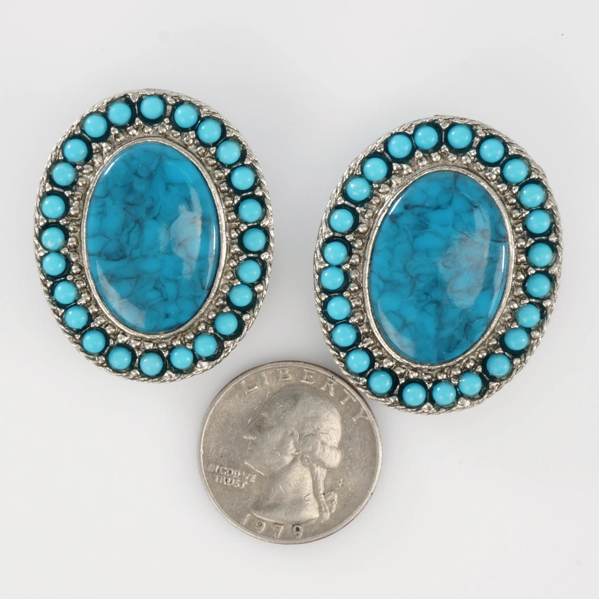 Vintage Faux Turquoise Southwestern Style Clip Earrings - Bear and Raven Antiques