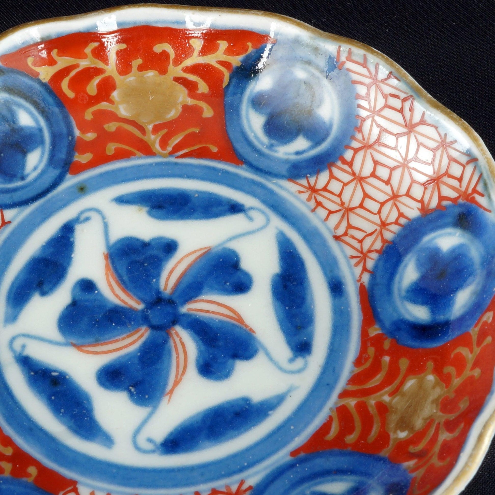 Antique Japanese Imari Sauce Dish Meiji Period 19th Century - Bear and Raven Antiques