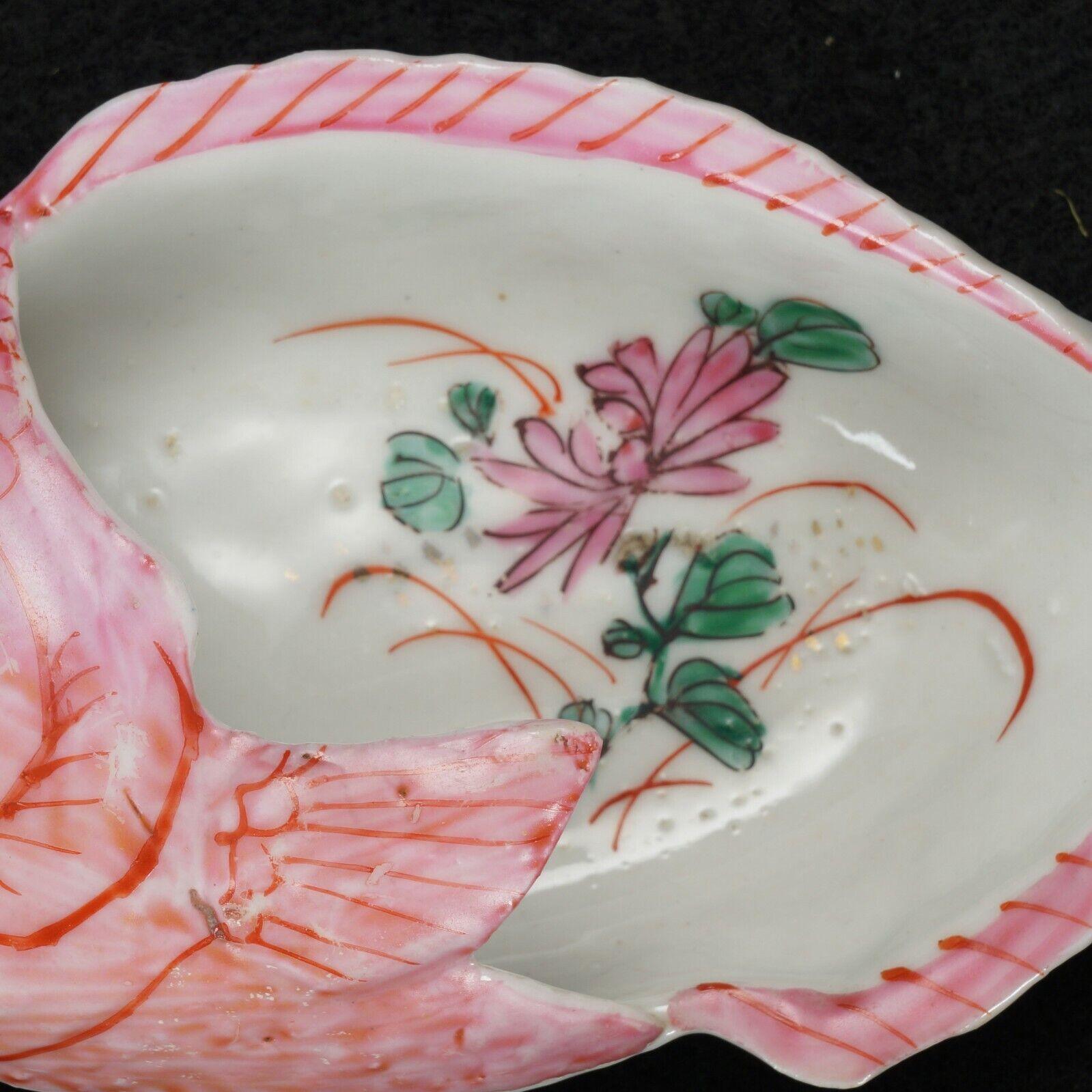 Chinese Export Famille Rose Fish Dish Early 20th C - Bear and Raven Antiques