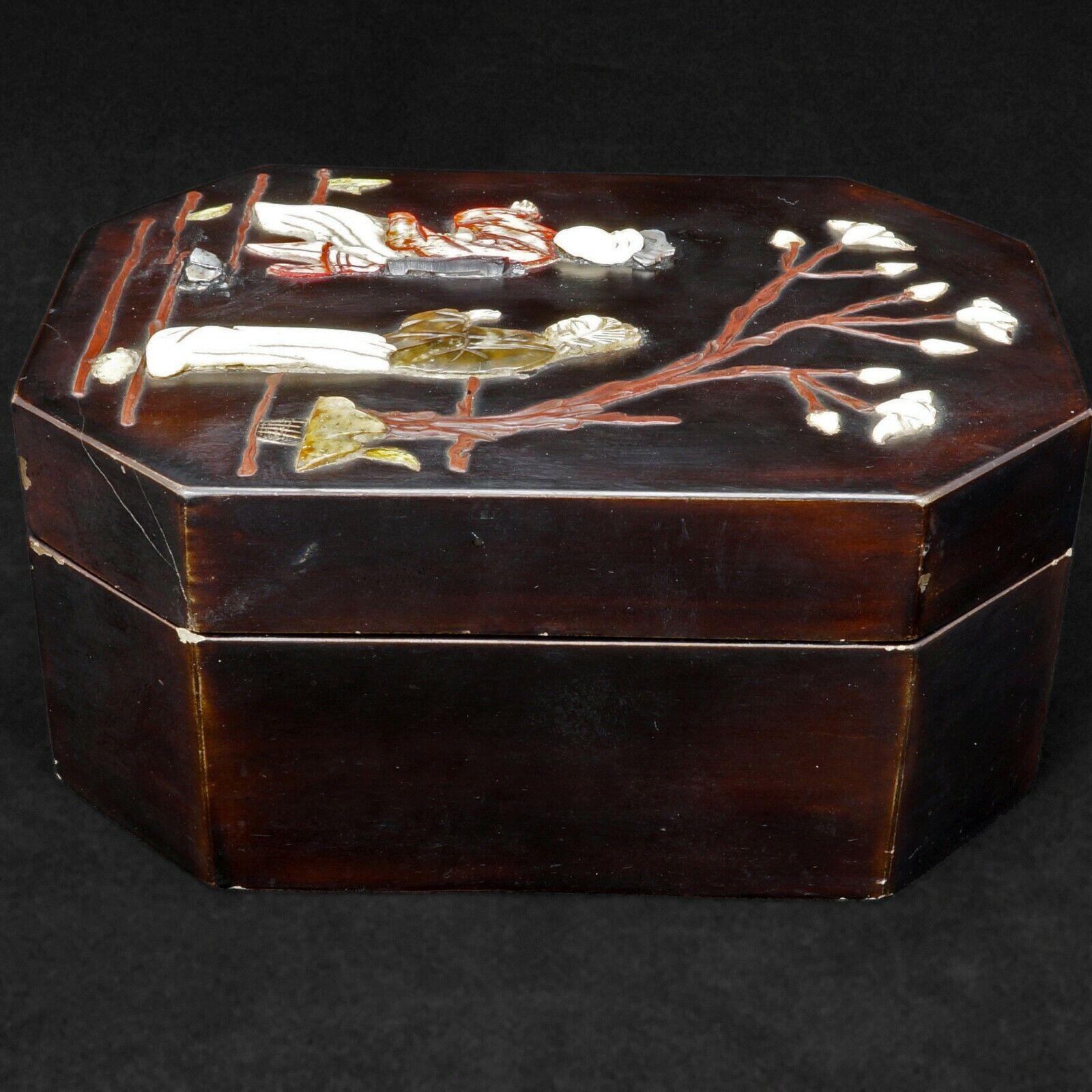 Chinese Lacquer Box with Inlays late 19th Century - Bear and Raven Antiques