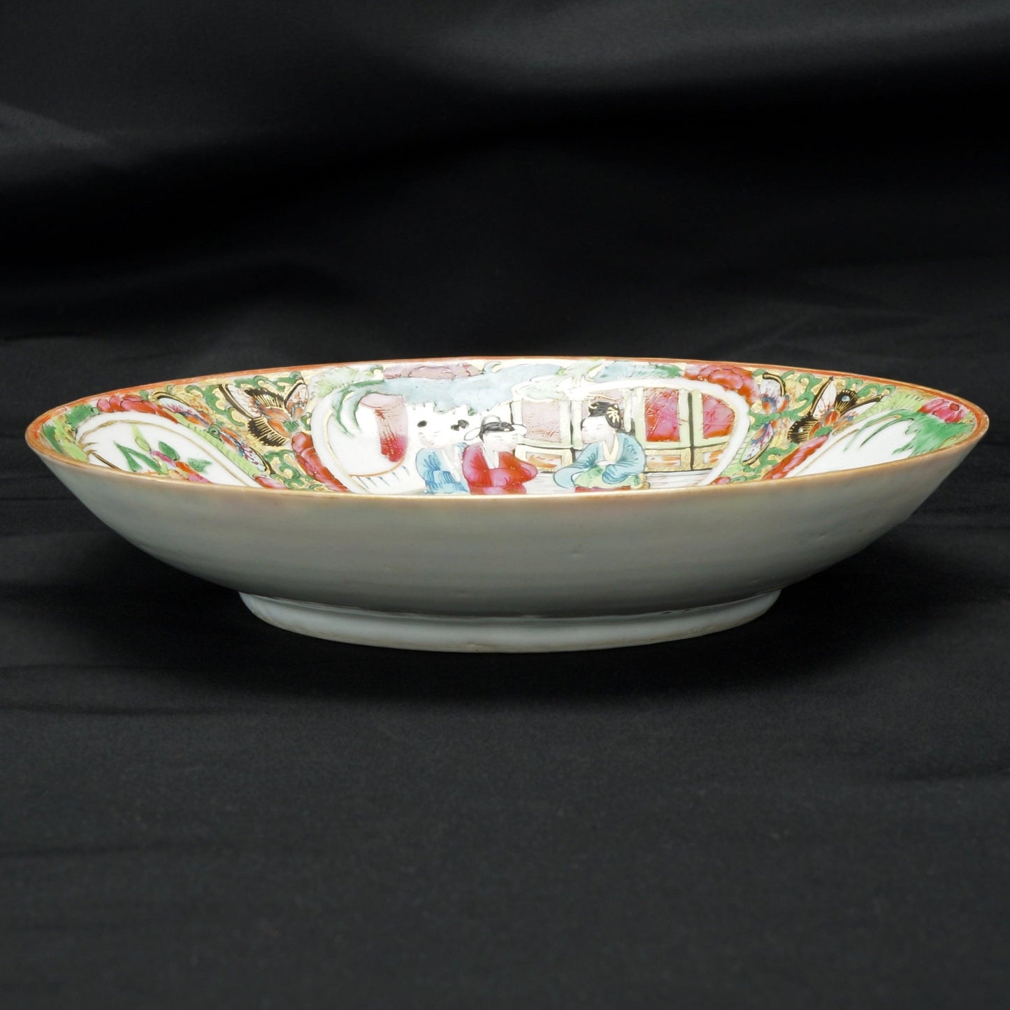 Chinese Rose Mandarin Saucer Circa 1840 - Bear and Raven Antiques