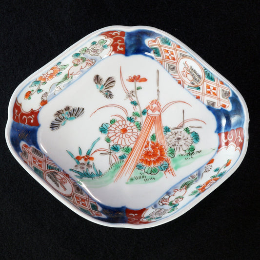 Japanese Colored Imari Diamond Shaped Dish 19th Century - Bear and Raven Antiques