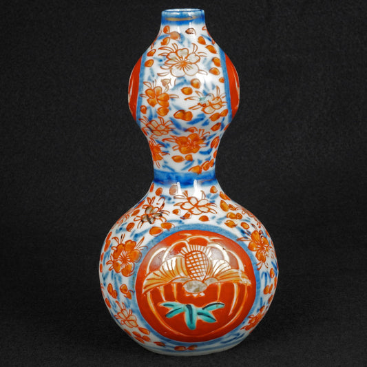 Japanese Colored Imari Sake Bottle Showa Period - Bear and Raven Antiques