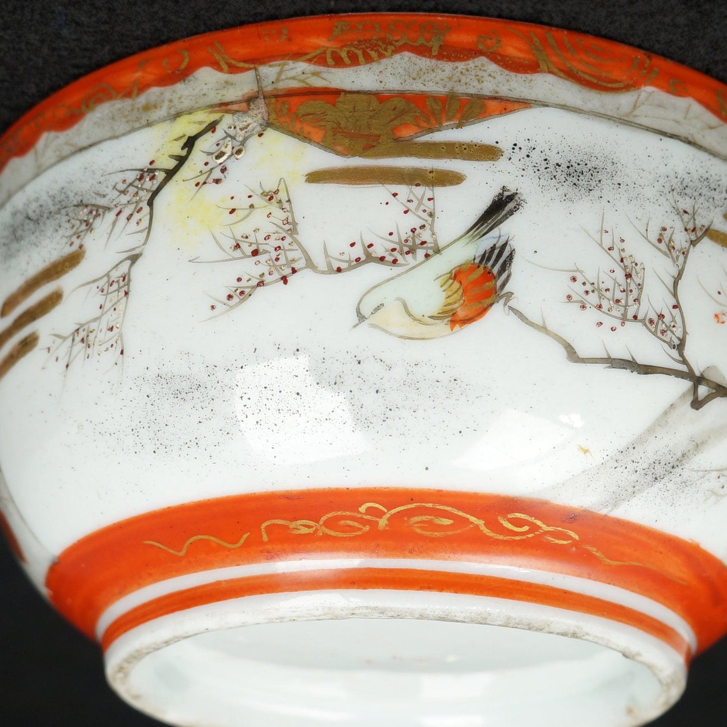 Japanese Kutani Covered Bowl Meiji Period - Bear and Raven Antiques