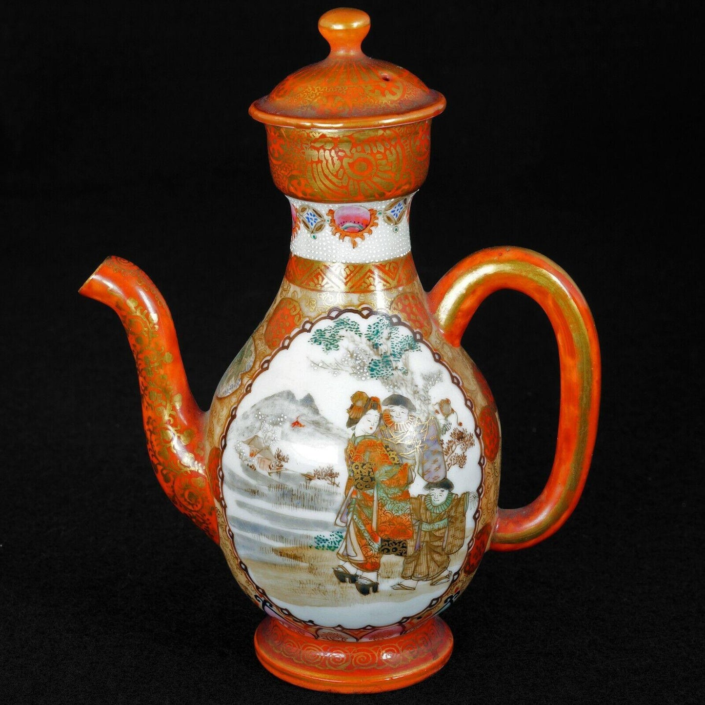 Japanese Porcelain Kutani Small Ewer Meiji Period - Bear and Raven Antiques