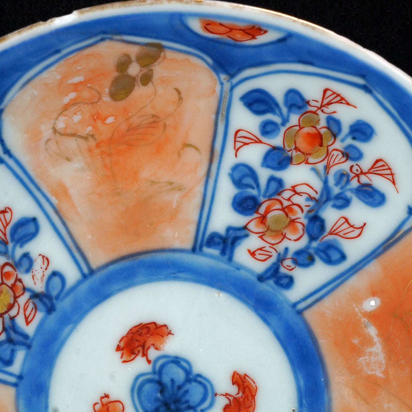 Kangxi Chinese Imari Dish with Floral Panels Circa 1700 - Bear and Raven Antiques