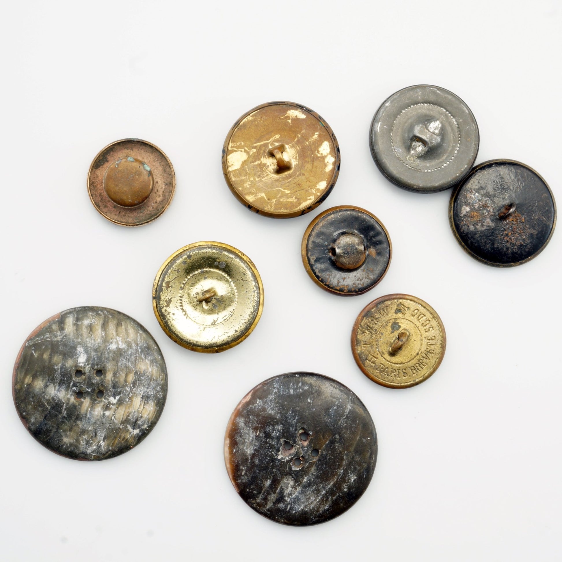 30 Antique Vintage Metal Buttons Lot2 1850-1950 