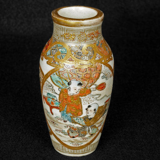 Small Japanese Children Playing Satsuma Vase Meiji Period - Bear and Raven Antiques