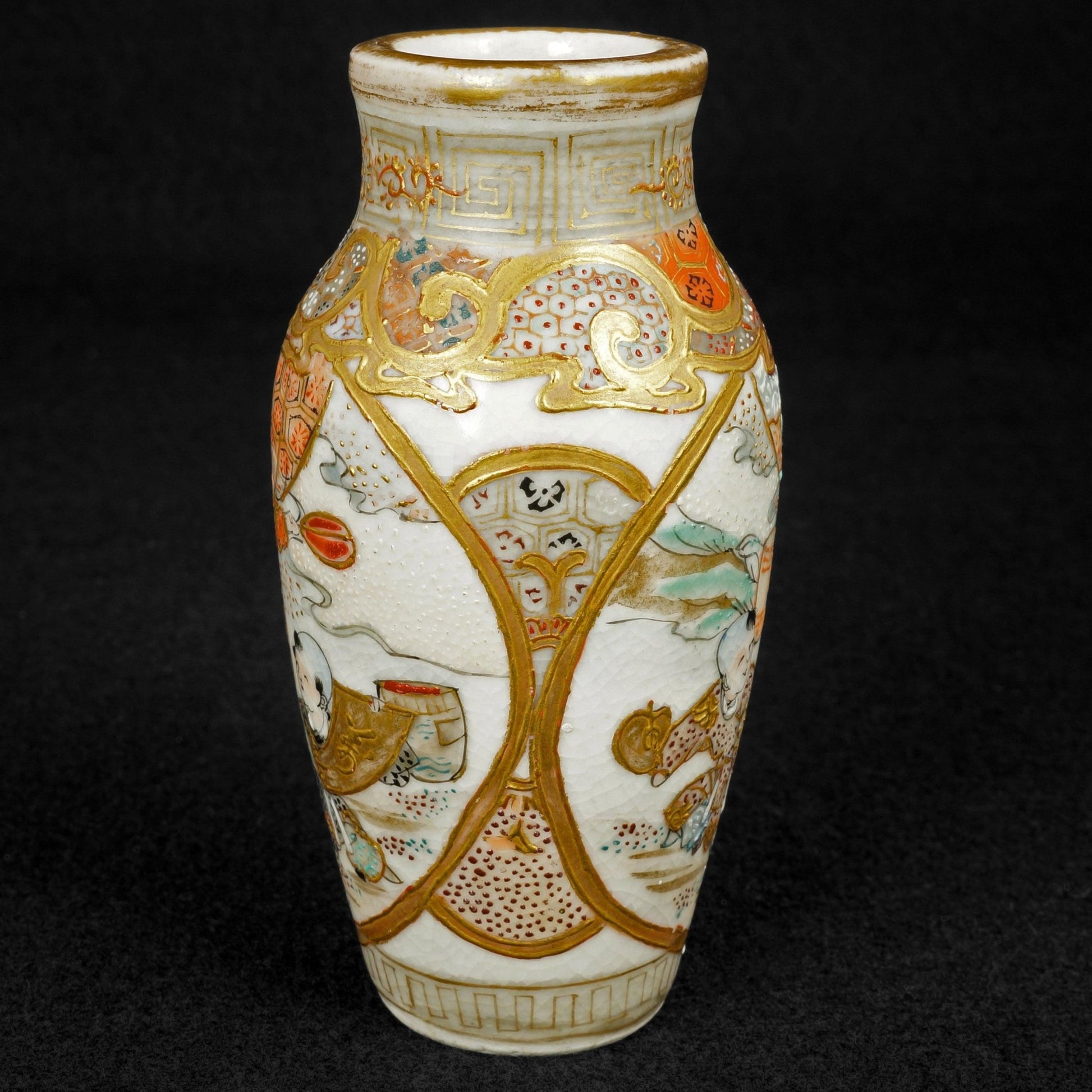 Small Japanese Satsuma Vase Children Playing Meiji Period – Bear